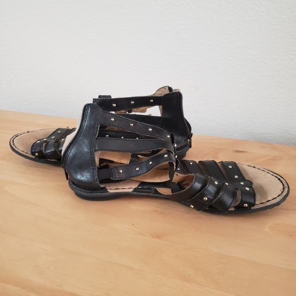 💲💲Black Studded Sandals - Picture 2 of 6